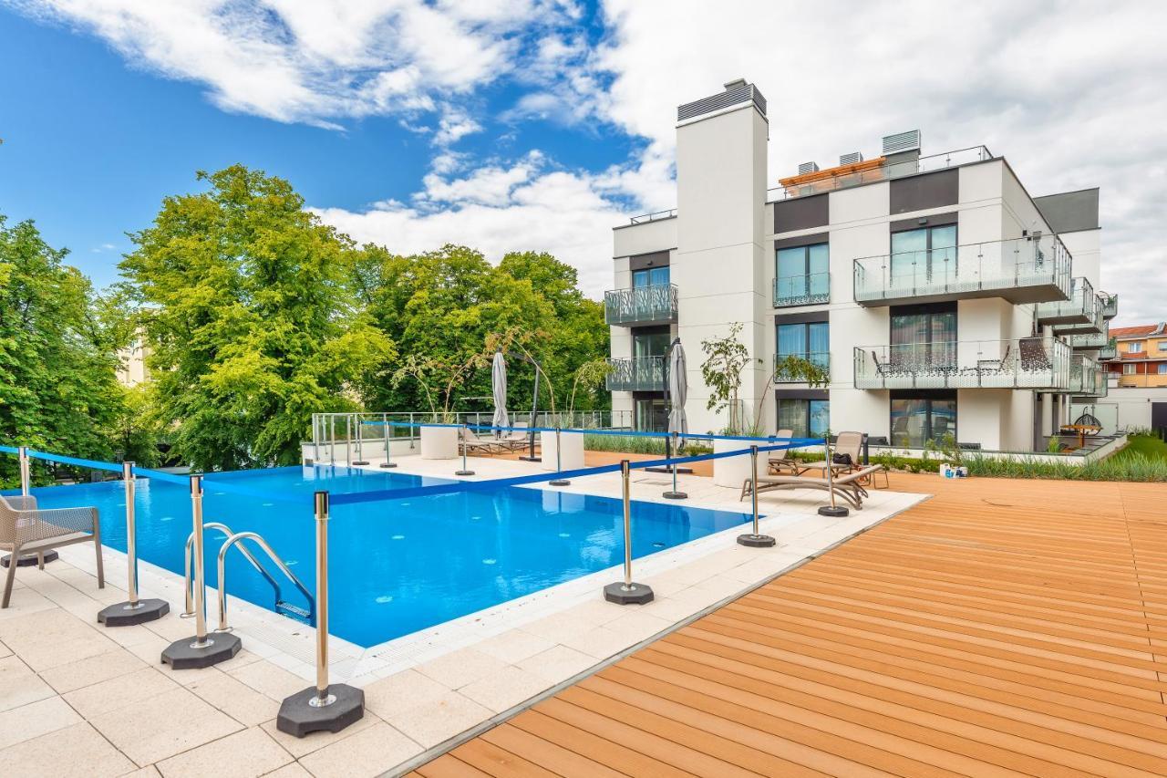Sun & Snow Nadmorskie Tarasy Z Basenem Apartment Kolobrzeg